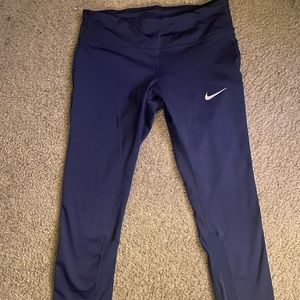Womens Nike navy cropped leggings